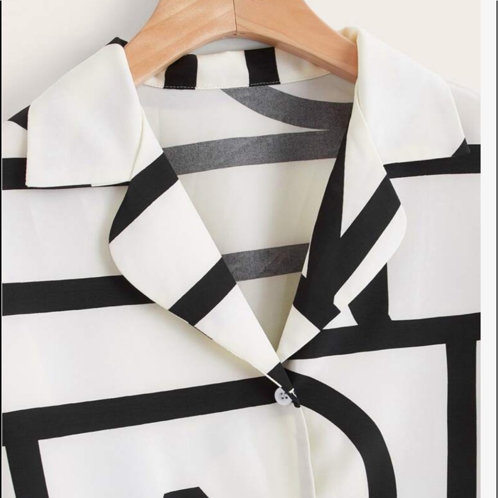 Elegant Abstract Geo Loose Relaxed Fit Print Button Down Shirt - Picture 16 of 16
